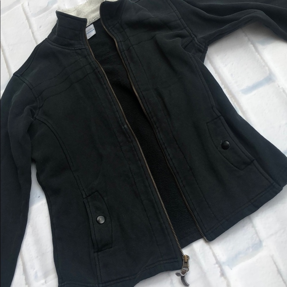 Zip up Columbia jacket